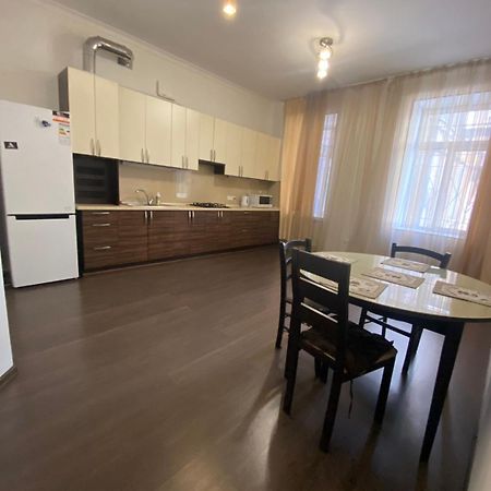 Apartment Ekaterinenskaya 24 Odesa Exterior foto